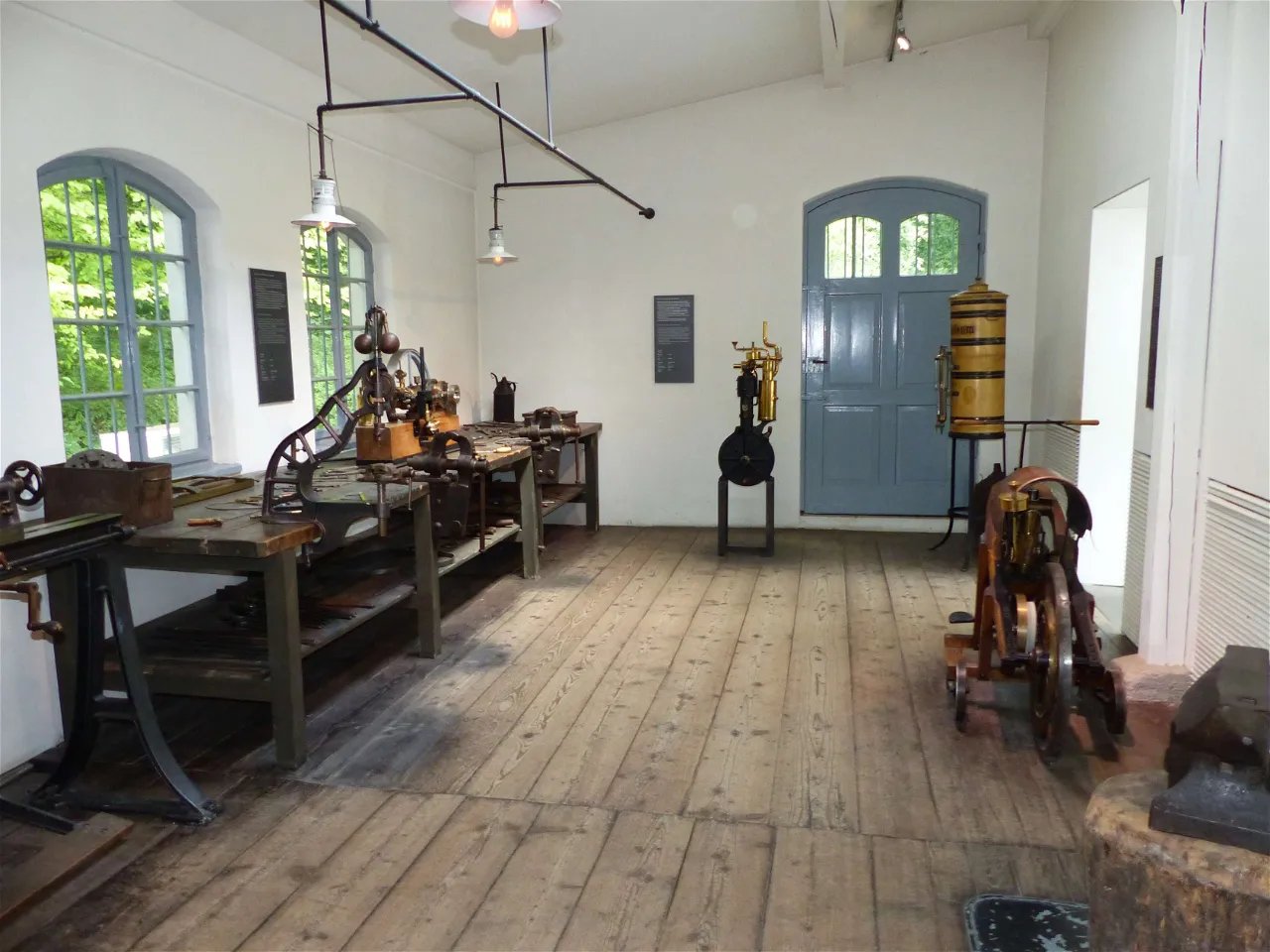 🏛️ 고틀리프 다임러 기념관 (고틀리프-다임러-게데히트니스슈테테)